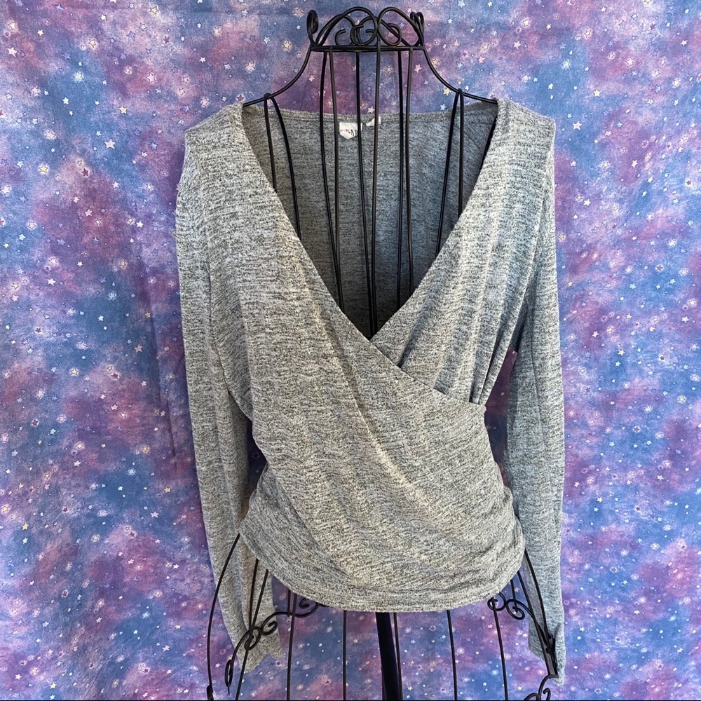 Grey long sleeved shirt, size s